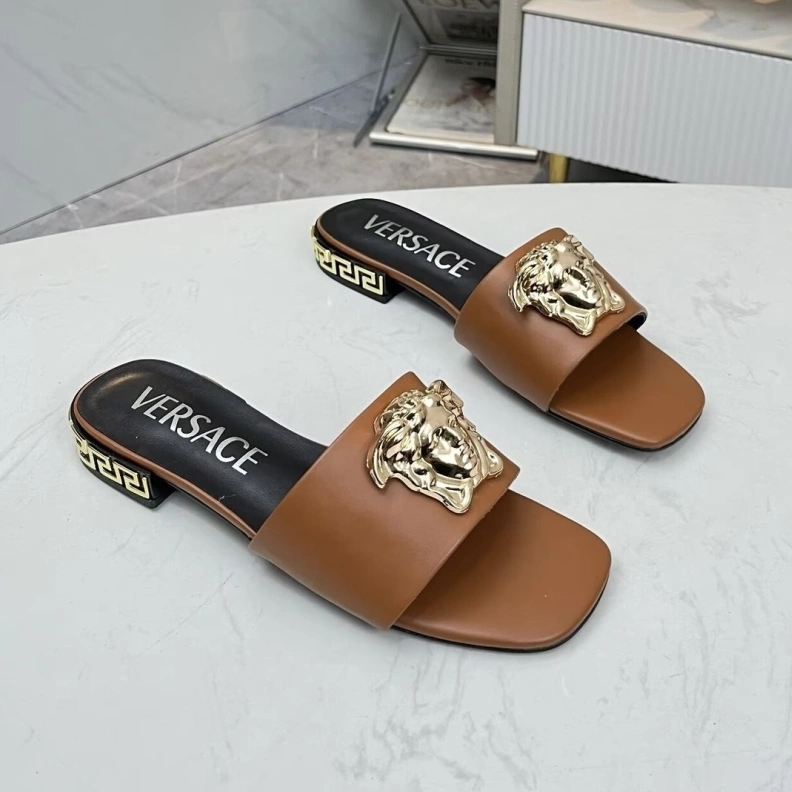 ModernLook Gxvxnchy Slippers 152899