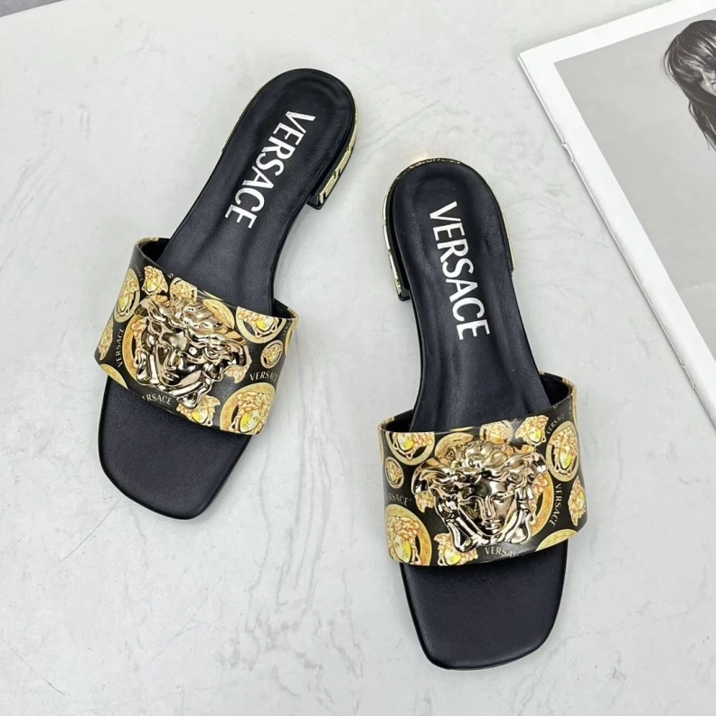 Gxvxnchy Slippers Bright 152888