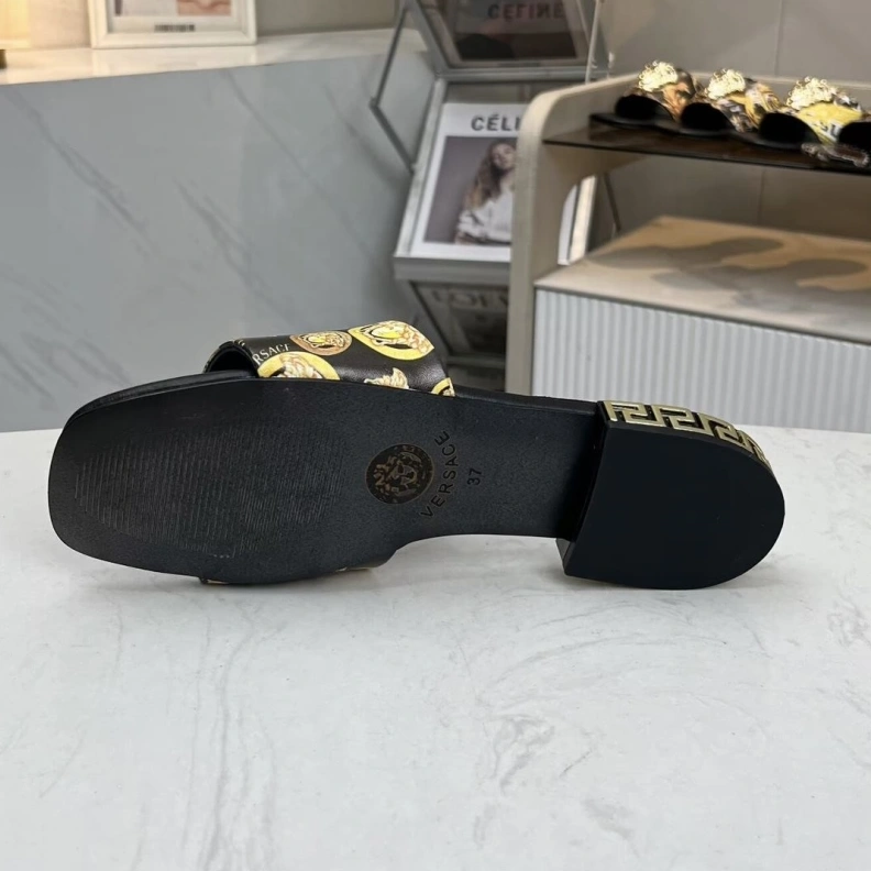 Gxvxnchy Slippers Bright 152888