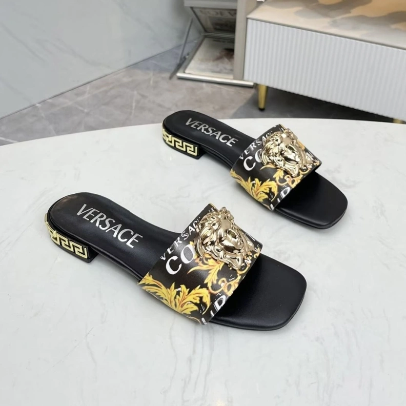 Gxvxnchy Slippers AllSeason 152887