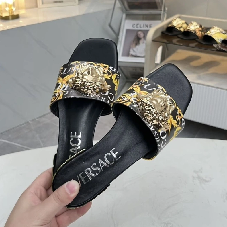 Gxvxnchy Slippers AllSeason 152887