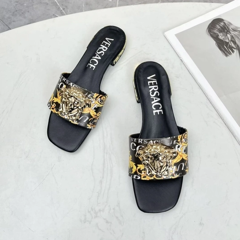 Gxvxnchy Slippers AllSeason 152887