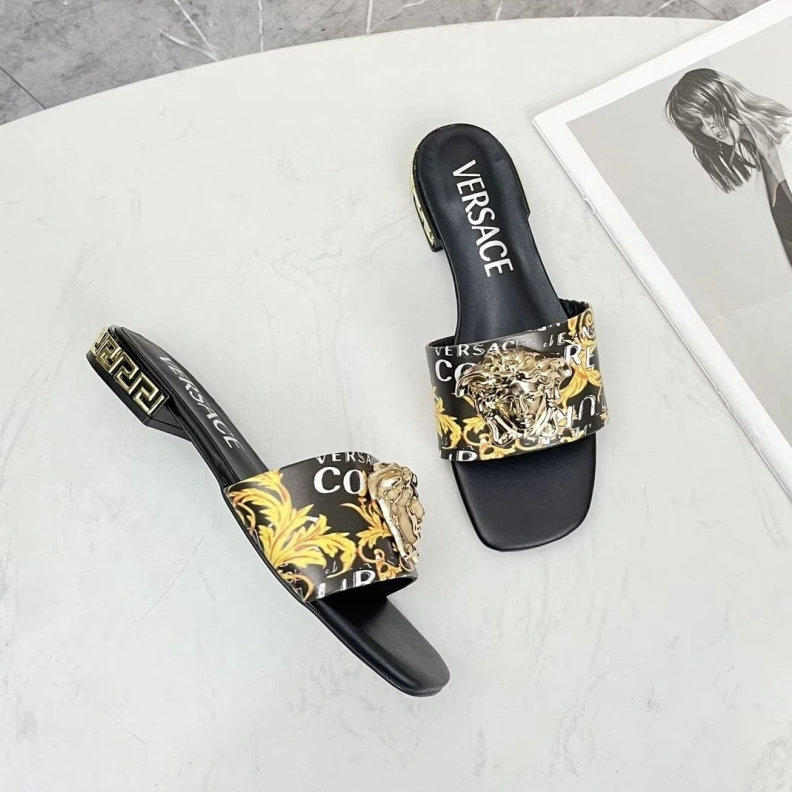 Gxvxnchy Slippers AllSeason 152887