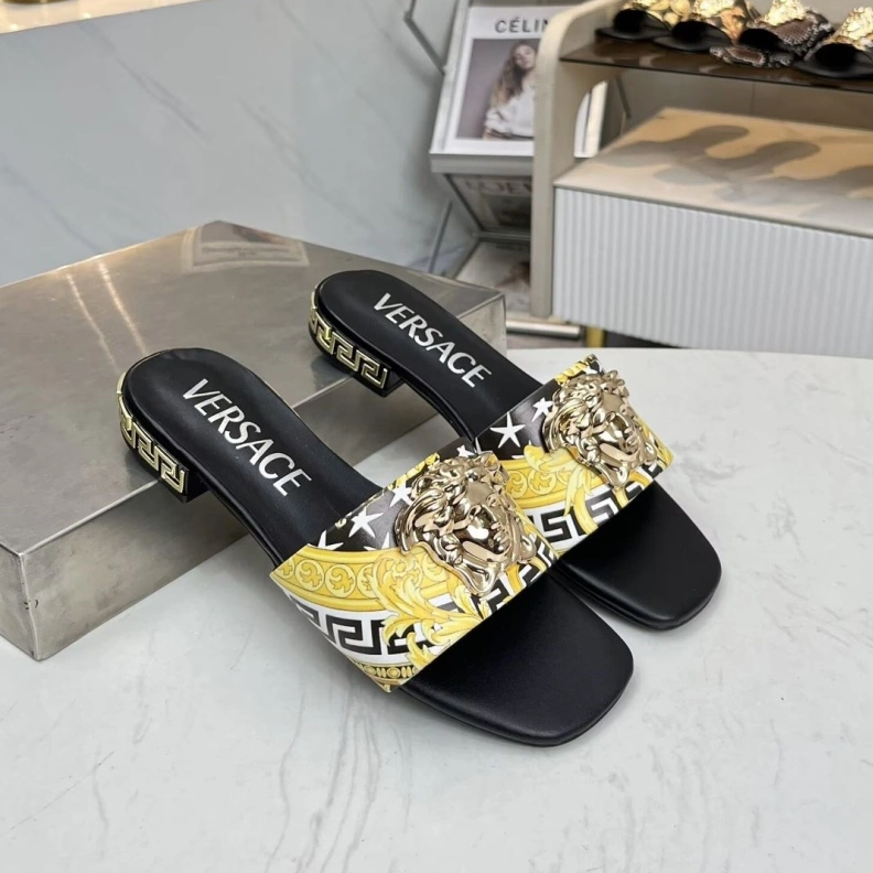 Timeless Gxvxnchy Slippers 152886