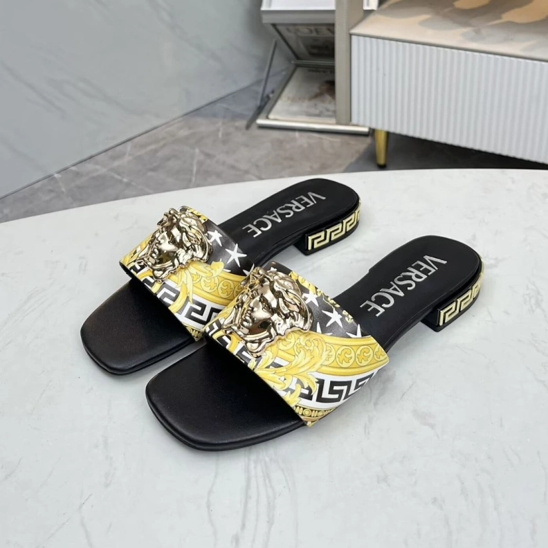 Timeless Gxvxnchy Slippers 152886