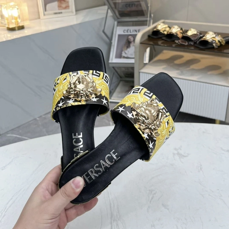 Timeless Gxvxnchy Slippers 152886