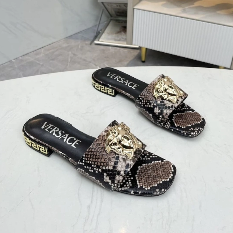 Gxvxnchy Slippers Sleek 152885