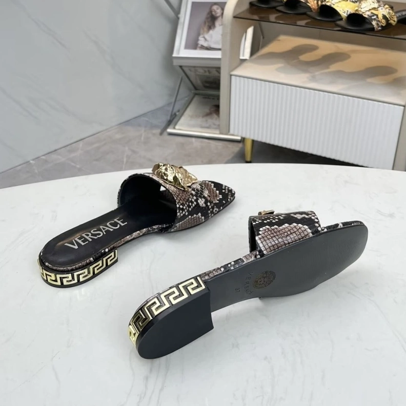 Gxvxnchy Slippers Sleek 152885