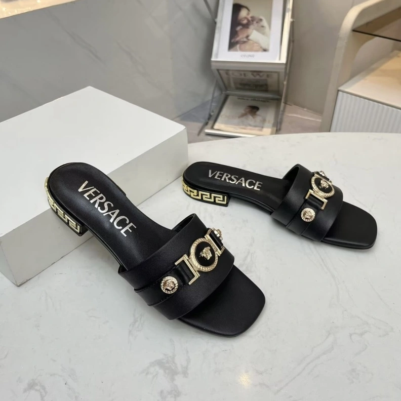 Modern Gxvxnchy Slippers 152884