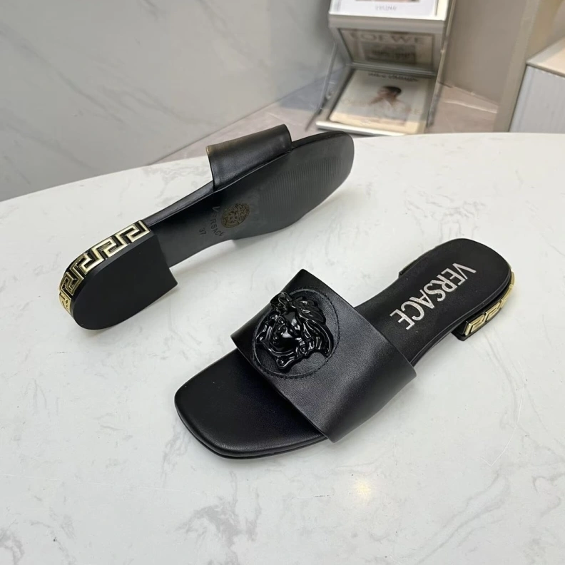 UrbanStyle Gxvxnchy Slippers 152881