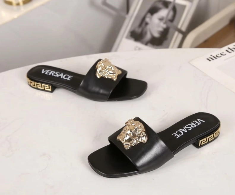 Versatile Gxvxnchy Slippers 152867