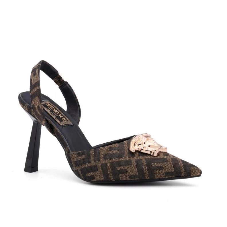 Gxvxnchy Sandals Practical 153016