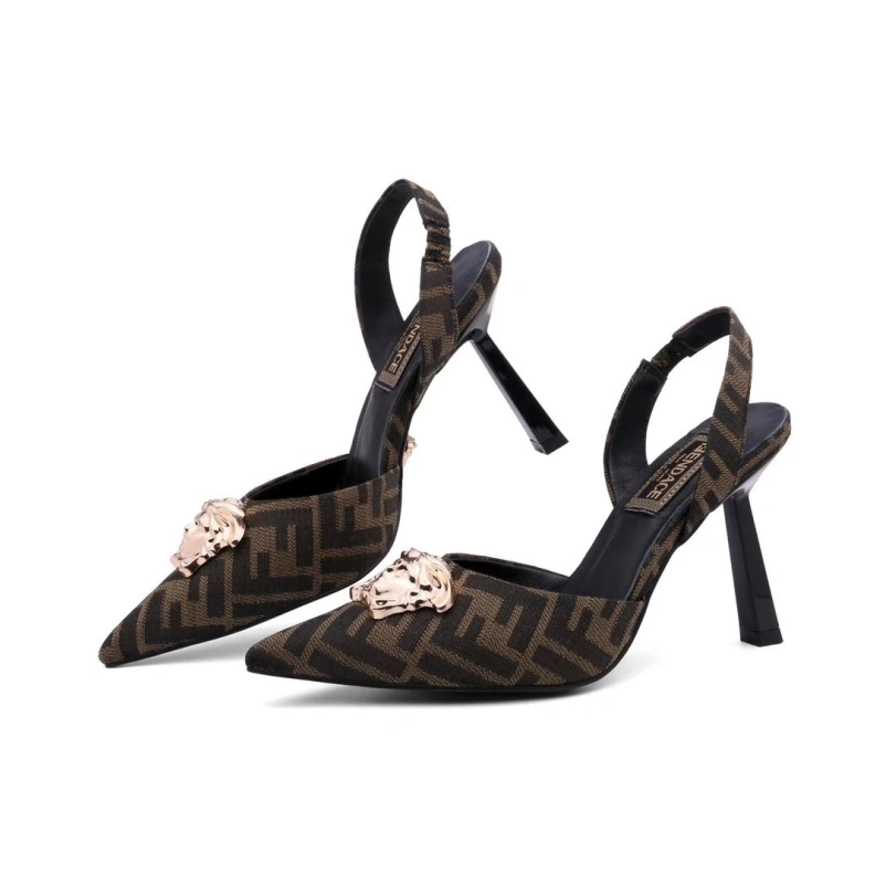 Gxvxnchy Sandals Practical 153016