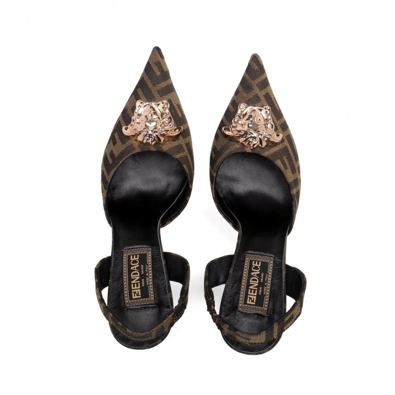 Gxvxnchy Sandals Practical 153016