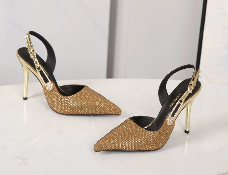 Classic Gxvxnchy Sandals 153000
