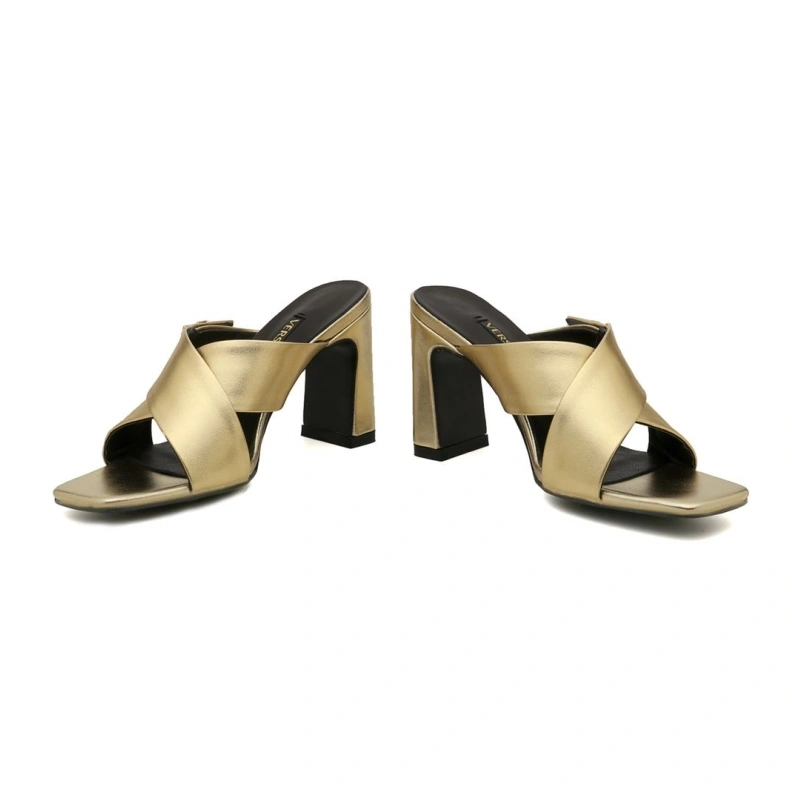 Compact Gxvxnchy Sandals 153007