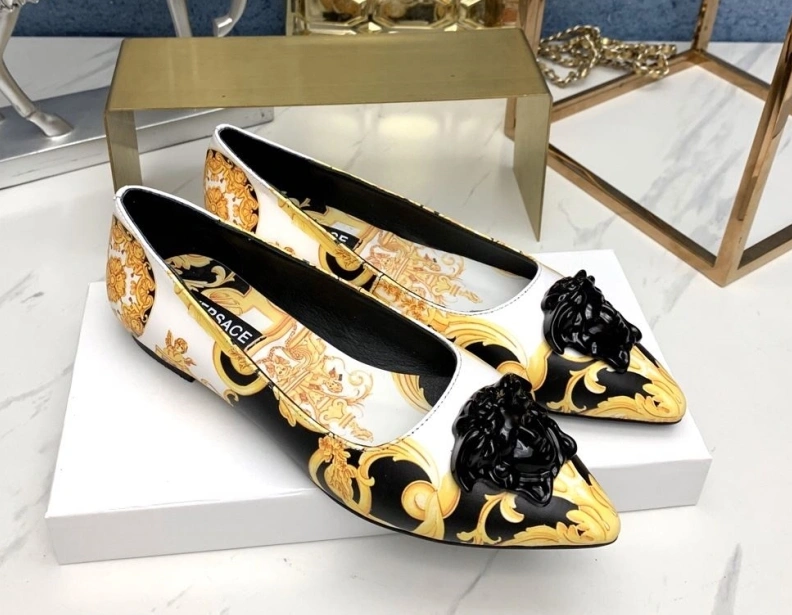 ModernLook Gxvxnchy Flat Shoes 153092