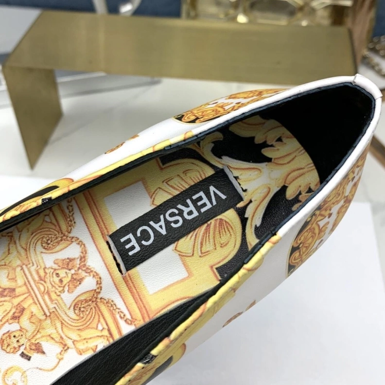 ModernLook Gxvxnchy Flat Shoes 153092