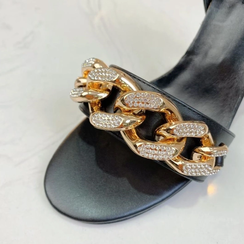 StreetReady Gxvxnchy Sandals 152981