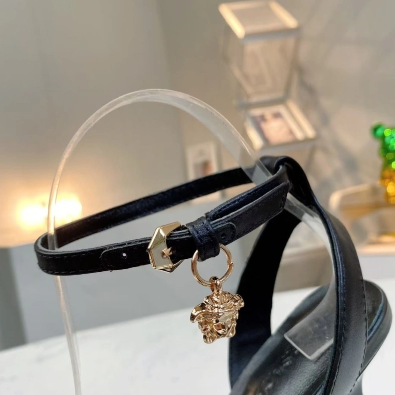 StreetReady Gxvxnchy Sandals 152981