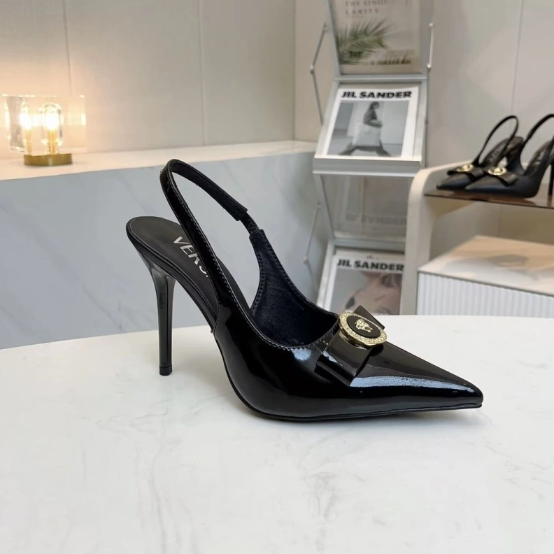 Flexible Gxvxnchy Sandals 152978