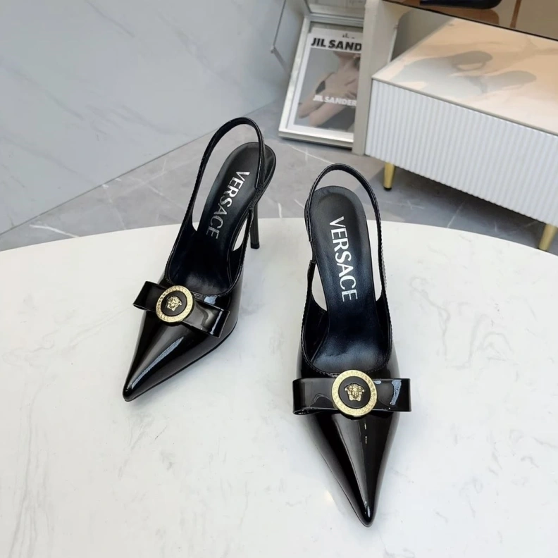 Flexible Gxvxnchy Sandals 152978