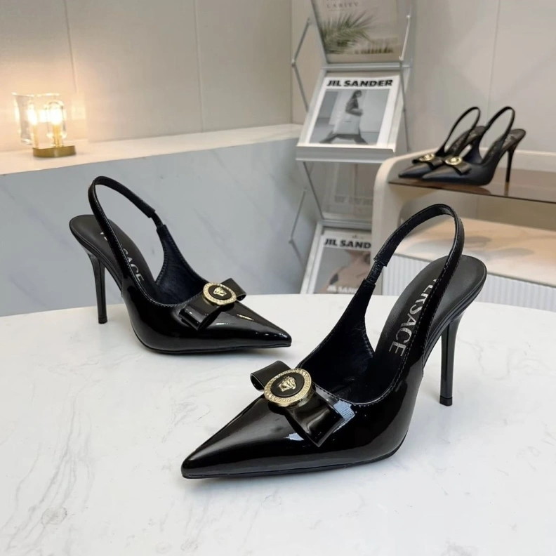 Flexible Gxvxnchy Sandals 152978