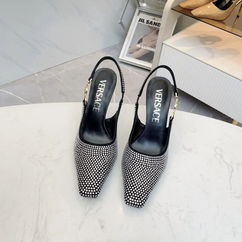 Efficient Gxvxnchy Sandals 152976