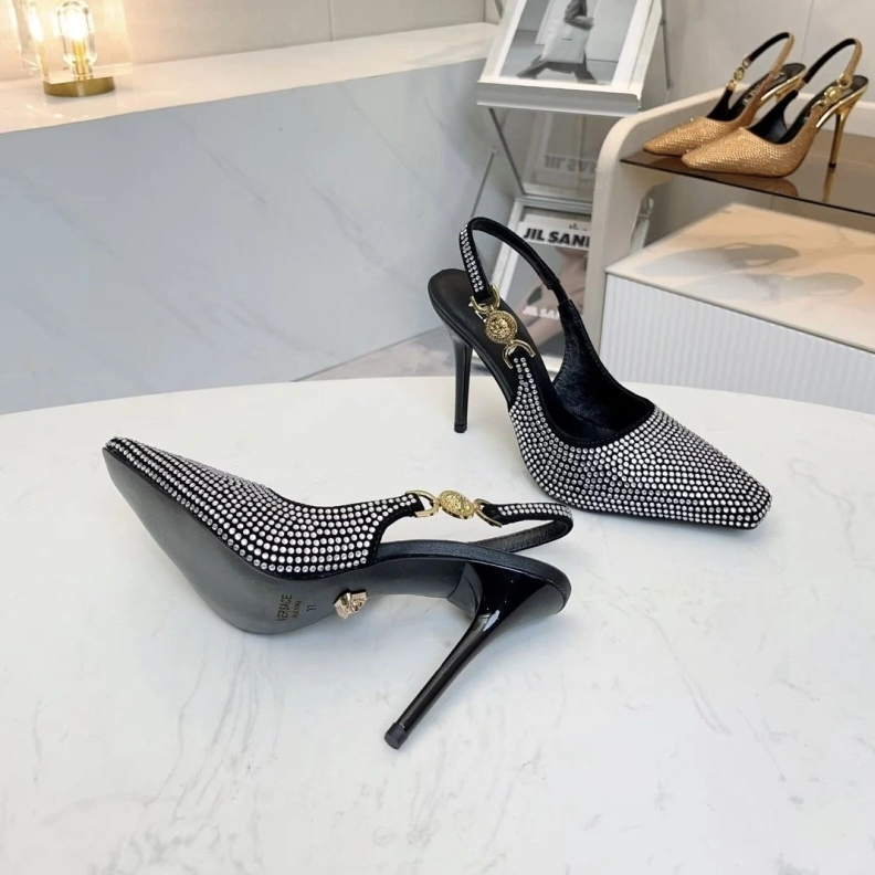 Efficient Gxvxnchy Sandals 152976
