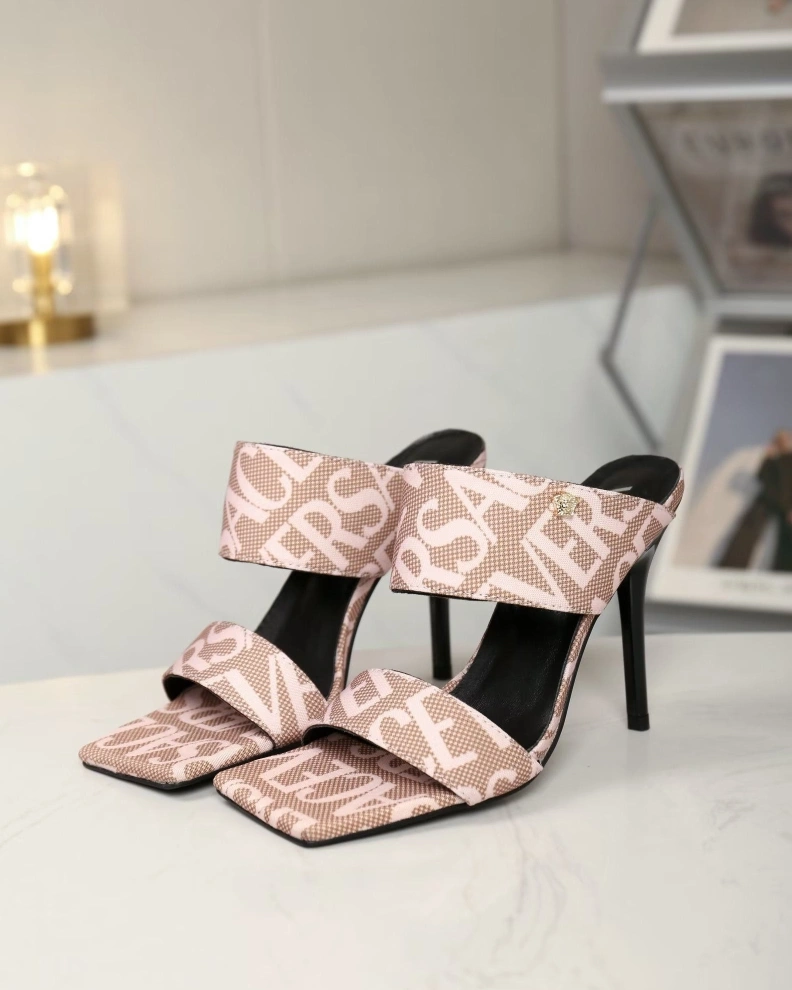 Cozy Gxvxnchy Sandals 152960
