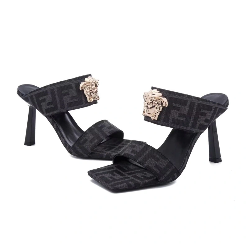 Gxvxnchy Sandals Refined 152951