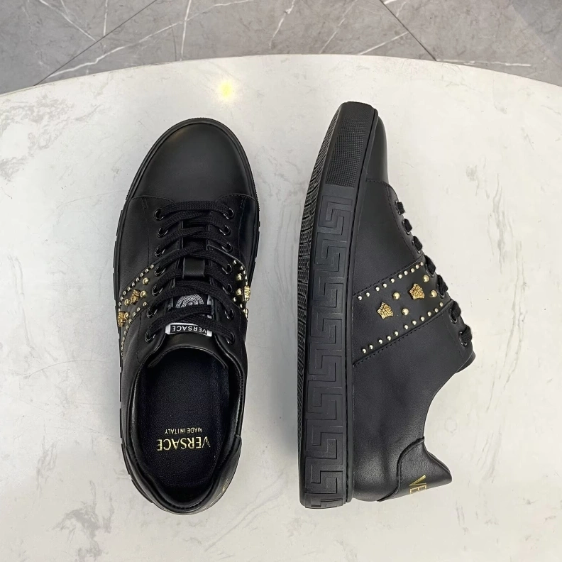 Practical Gxvxnchy Sneakers 152866