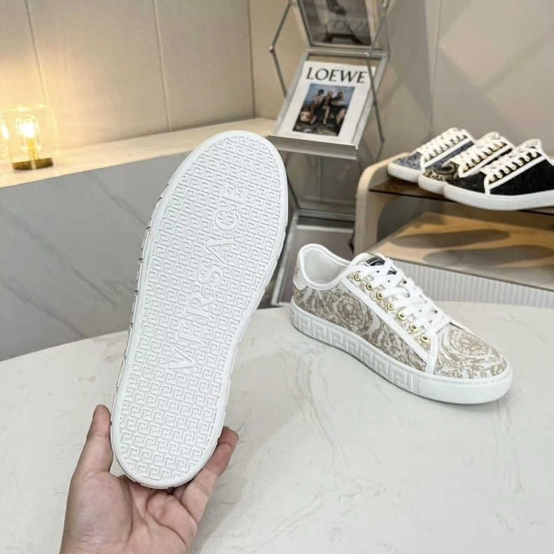 Unique Gxvxnchy Sneakers 152874