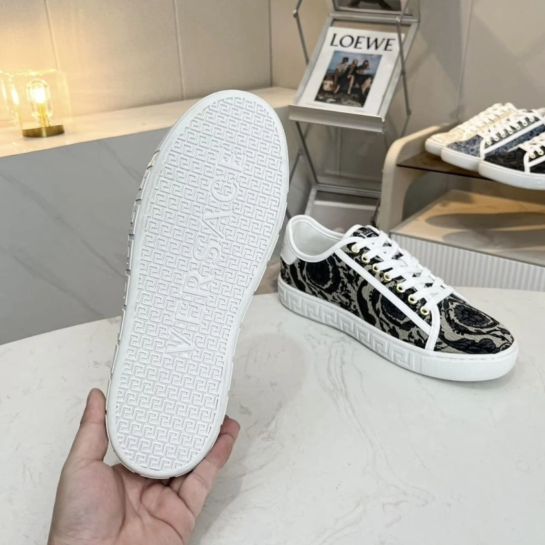 Gxvxnchy Sneakers ModernLook 152871