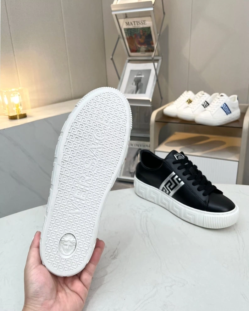 Gxvxnchy Sneakers HighQuality 152879
