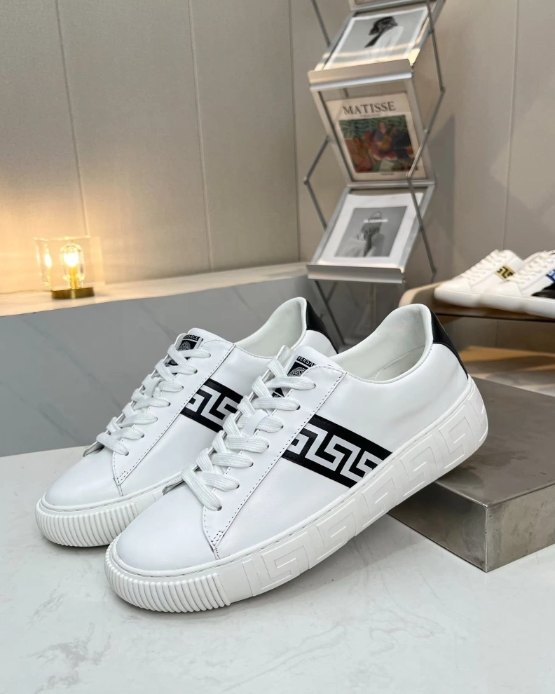 Affordable Gxvxnchy Sneakers 152872