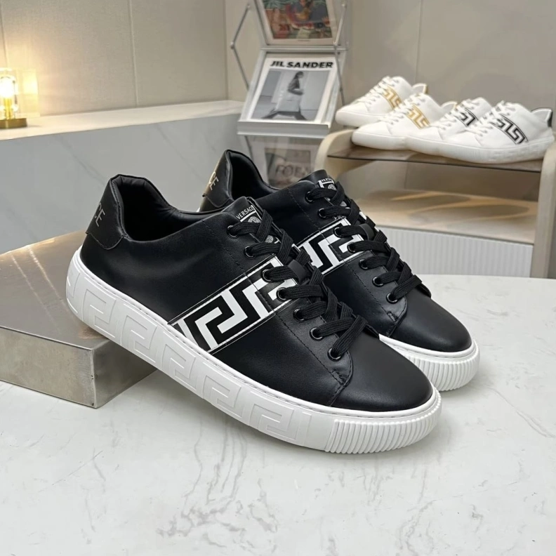 Sleek Gxvxnchy Sneakers 152856