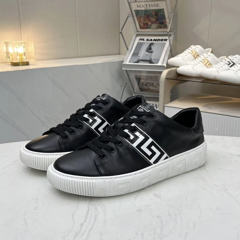 Sleek Gxvxnchy Sneakers 152856