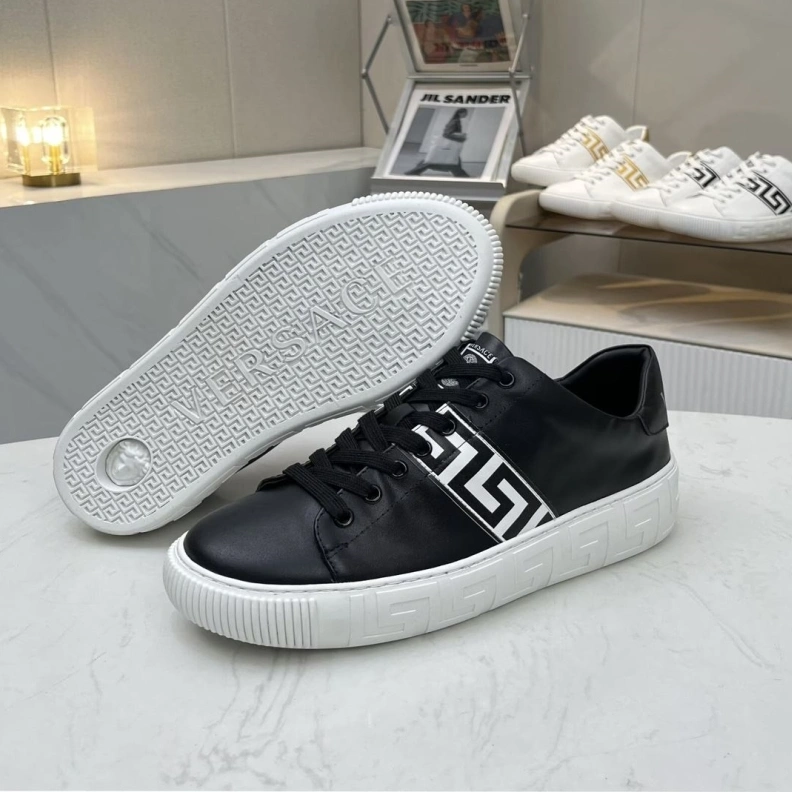 Sleek Gxvxnchy Sneakers 152856