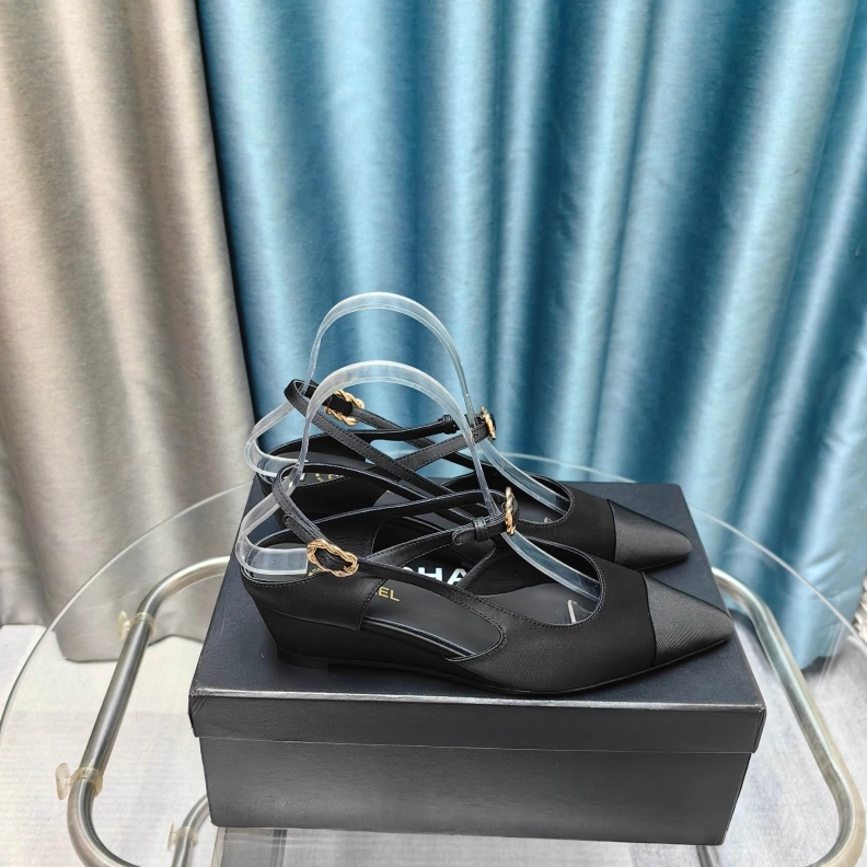 ModernLook Chxnxl Sandals 121842