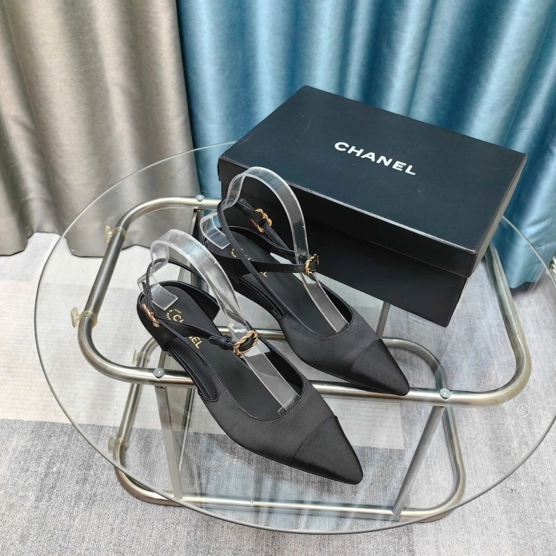 ModernLook Chxnxl Sandals 121842