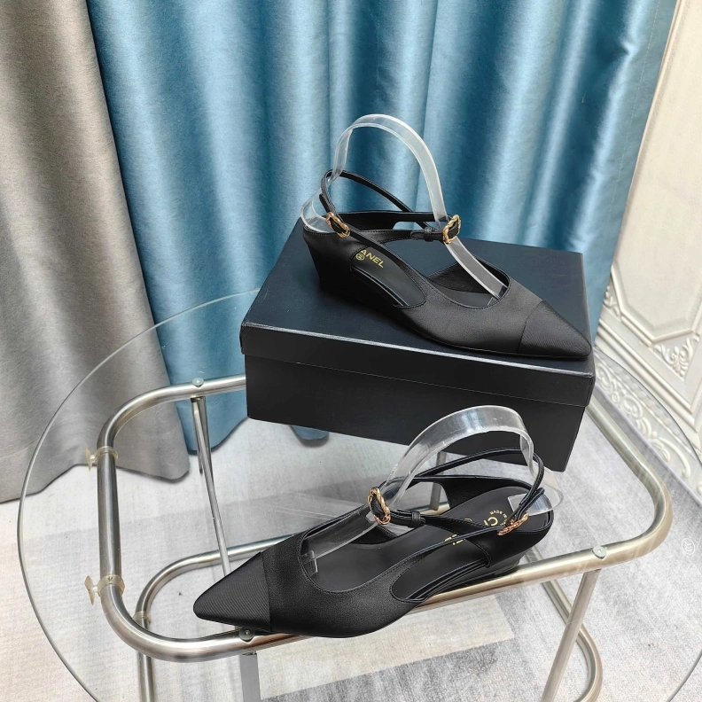 ModernLook Chxnxl Sandals 121842