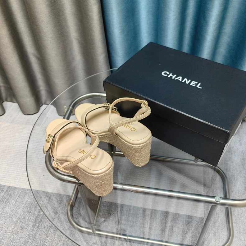 Chxnxl Sandals Bright 121838