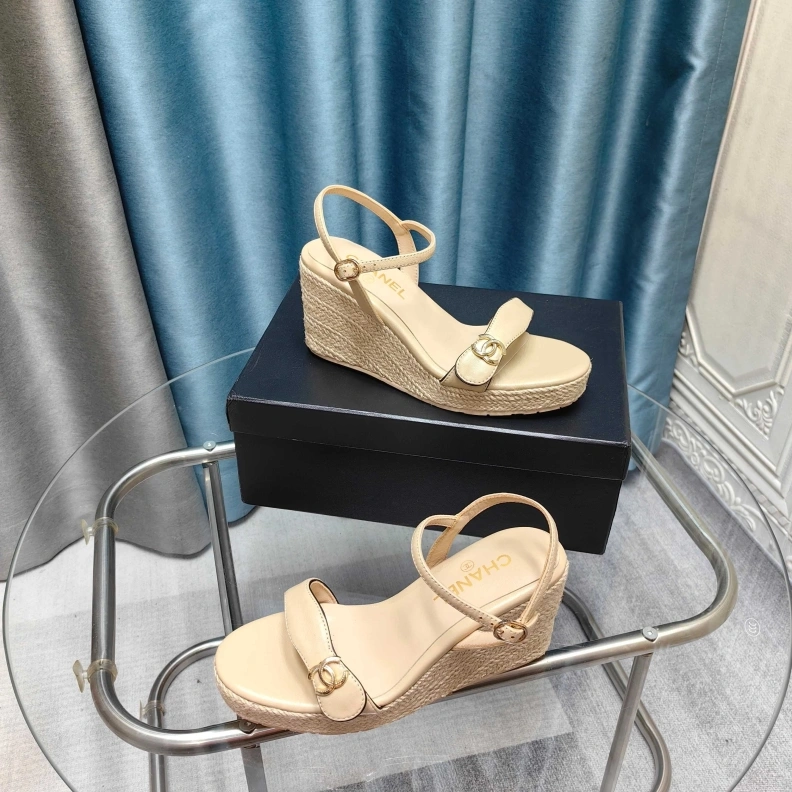 Chxnxl Sandals Bright 121838