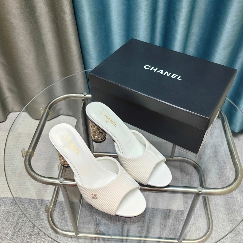 Breathable Chxnxl Slippers 121694