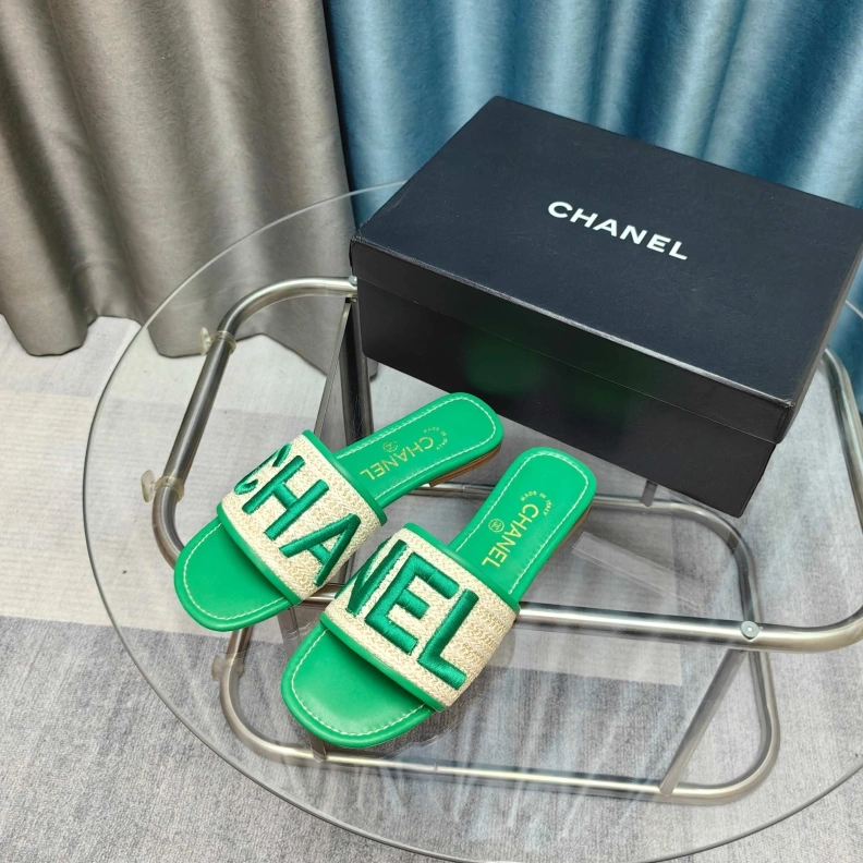 Modern Chxnxl Slippers 121690