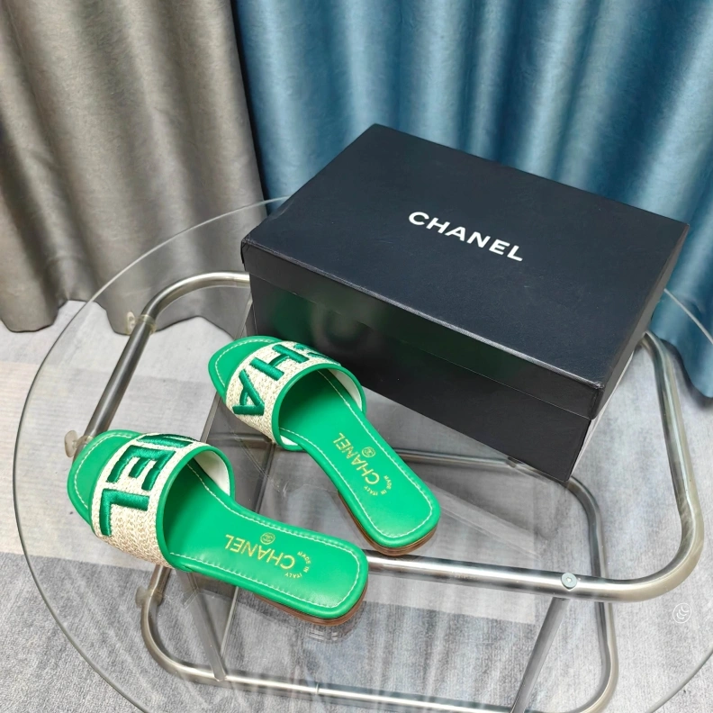 Modern Chxnxl Slippers 121690