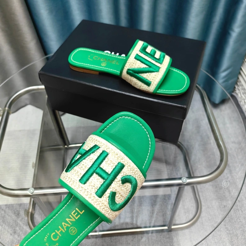 Modern Chxnxl Slippers 121690