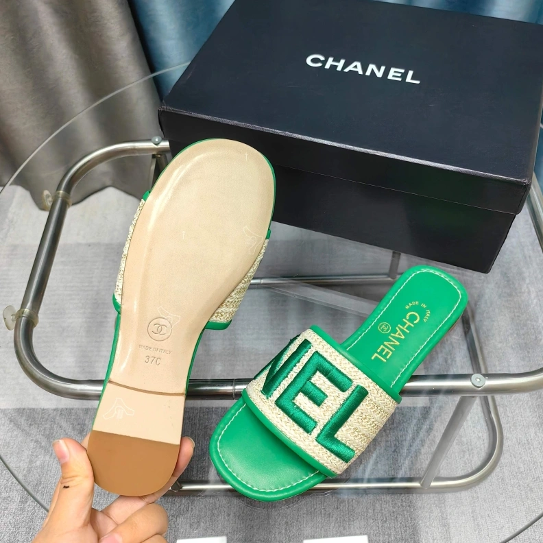 Modern Chxnxl Slippers 121690