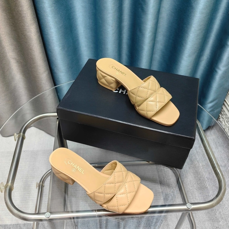 Chxnxl Slippers Vibrant 121685